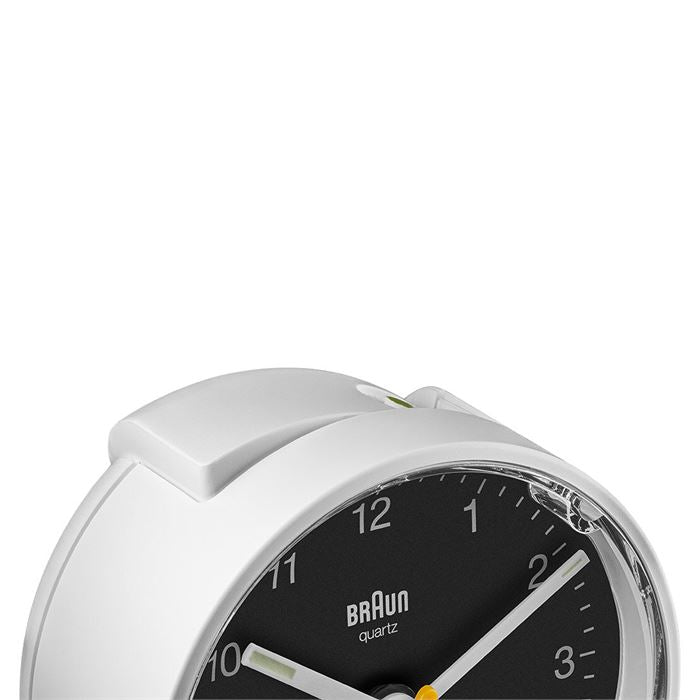BRAUN BC01WB BEYAZ-SİYAH KLASiK ANALOG ALARMLI MASA SAATİ